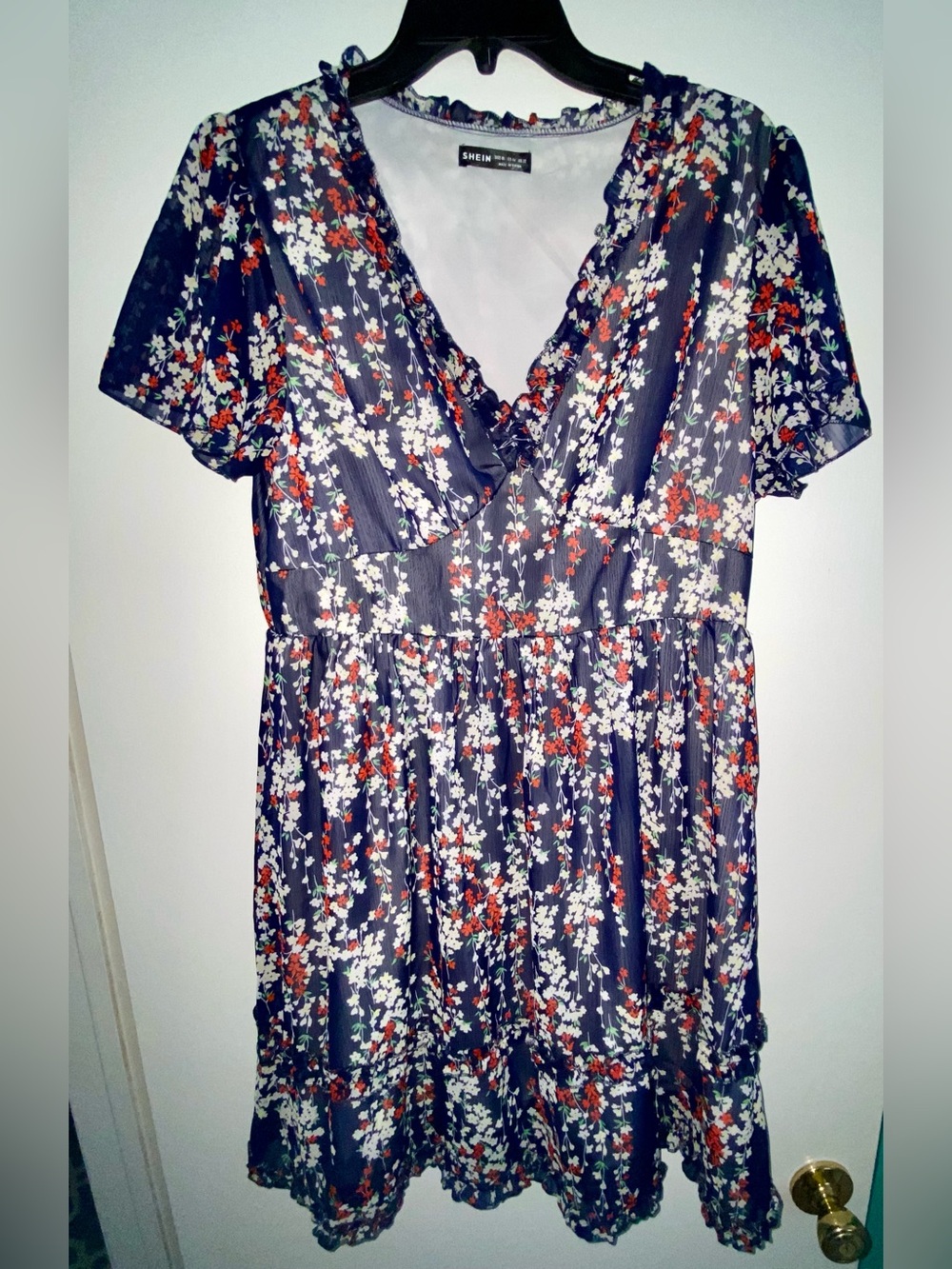 SHEIN Navy Floral V-Neck Short Sleeve Top with Red & White Blooms